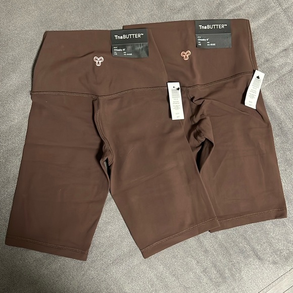 Aritzia TNA mocha brown butter hi rise shorts bundle 9” sz XS new - Picture 1 of 2